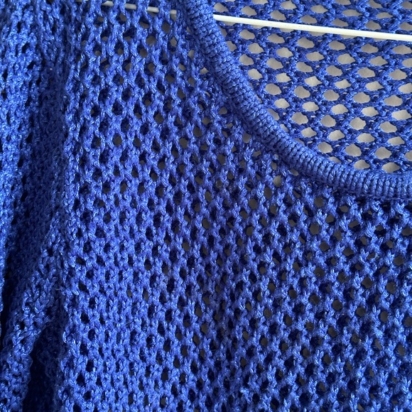 Knitted Sweater. - Picture 3 of 9